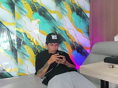 D3mon cock online show from November 12, 10:15 am