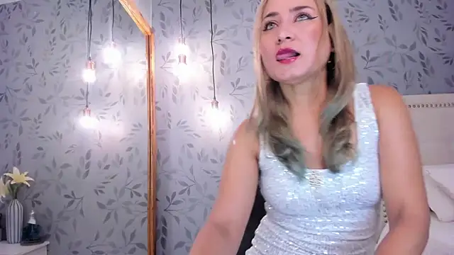 AlexaColdd online show from March 6, 12:45 pm