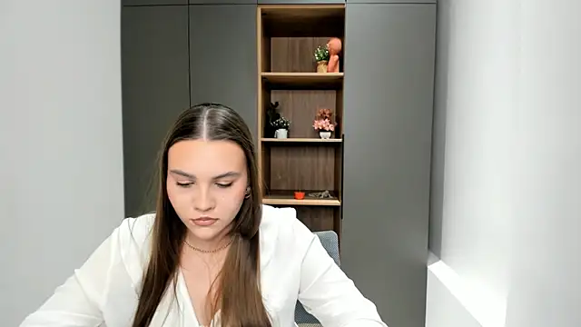 Snapshot of ElwandaMcilvain chatting on November 11, 7:41 am ElwandaMcilvain online show from November 11, 7:41 am