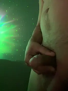 Aronxl online show from December 3, 4:09 am