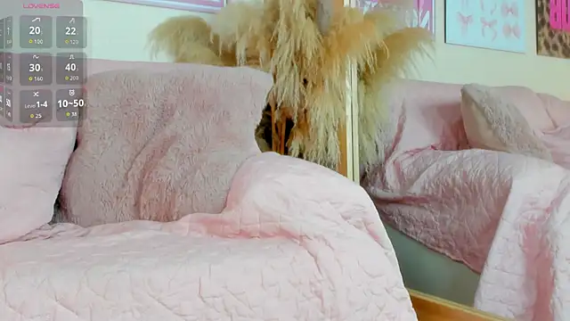 april grey11 online show from April 18, 5:28 pm