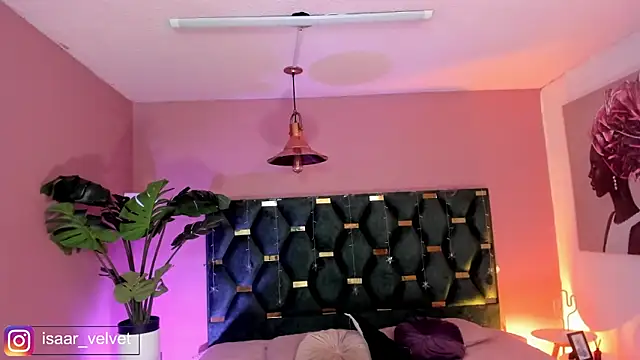 Velvet Dreamss online show from March 31, 11:10 am