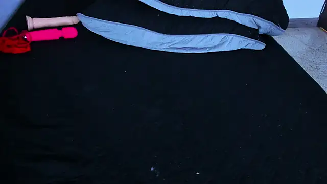 Morgan-82ws online show from April 16, 9:39 pm