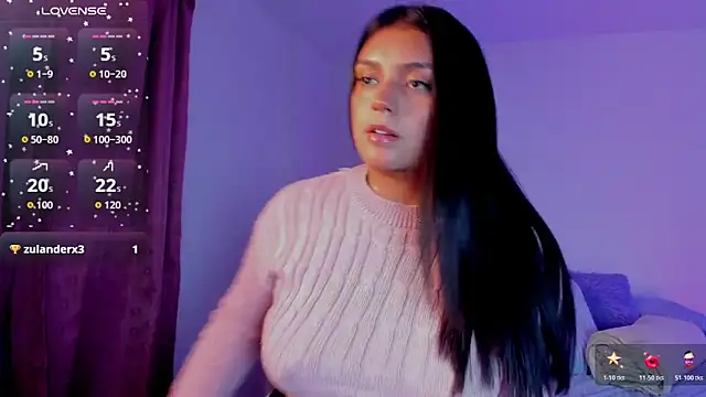 Snapshot of sofii_moretti chatting on November 18, 3:23 am sofii moretti online show from November 18, 3:23 am