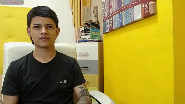 Snapshot of Jordan_red chatting on November 12, 4:24 am Jordan red online show from November 12, 4:24 am