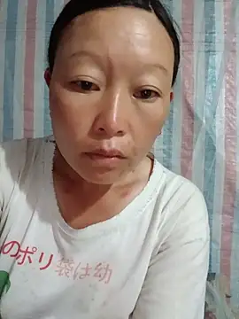 Snapshot of girl-hot2x chatting on June 3, 6:13 pm girl-hot2x online show from June 3, 6:13 pm