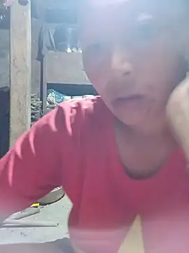 Snapshot of girl-hot2x chatting on June 24, 12:59 pm girl-hot2x online show from June 24, 12:59 pm
