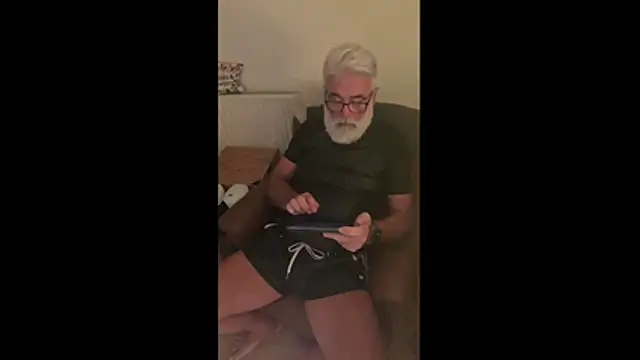 LeatherSdaddy online show from December 1, 7:08 pm