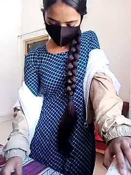 Snapshot of Riya_917 chatting on February 5, 8:08 am Riya 917 online show from February 5, 8:08 am