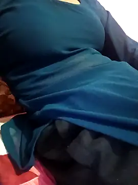 Snapshot of Riya_917 chatting on February 28, 5:47 pm Riya 917 online show from February 28, 5:47 pm