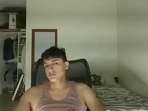 Snapshot of romdem chatting on November 11, 9:09 am romdem online show from November 11, 9:09 am