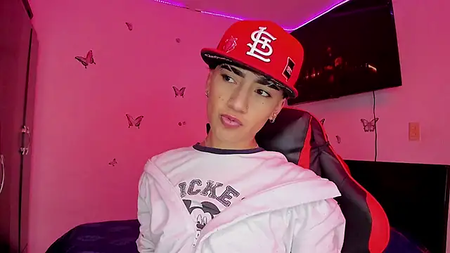 Snapshot of ThiagoDV chatting on November 13, 11:42 am ThiagoDV online show from November 13, 11:42 am