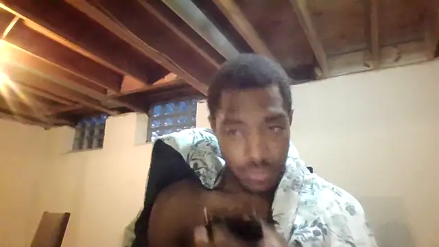 Snapshot of 100blkdav chatting on November 11, 11:54 am 100blkdav online show from November 11, 11:54 am