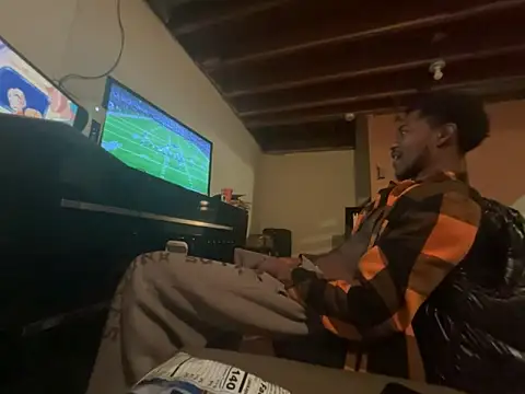 100blkdav online show from April 21, 4:30 am