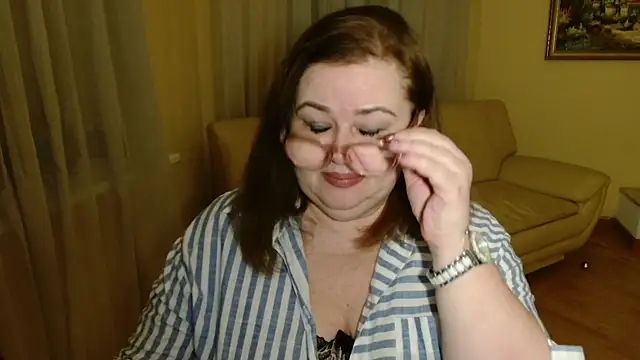 Snapshot of Natali-Gucci chatting on December 20, 8:27 pm Natali-Gucci online show from December 20, 8:27 pm