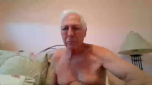 Snapshot of capttp chatting on April 27, 3:21 pm capttp online show from April 27, 3:21 pm