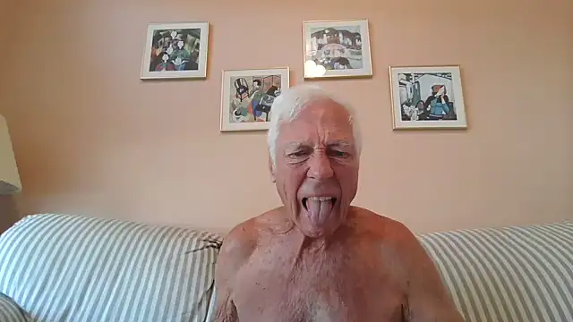 Snapshot of capttp chatting on July 14, 2:56 pm capttp online show from July 14, 2:56 pm