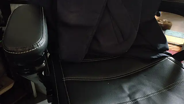 Chrisatmiami online show from February 20, 1:11 pm