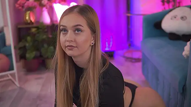 ElyssawetXX online show from February 1, 7:23 pm