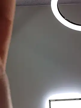 K Katniss online show from November 14, 5:28 am