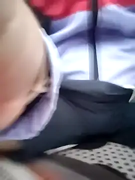 Snapshot of sexyarsh000 chatting on November 14, 6:45 am sexyarsh000 online show from November 14, 6:45 am