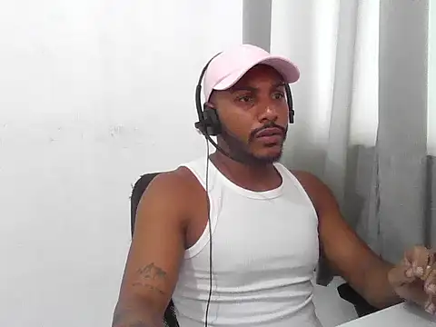 Snapshot of PutosRJ chatting on November 15, 6:48 pm PutosRJ online show from November 15, 6:48 pm