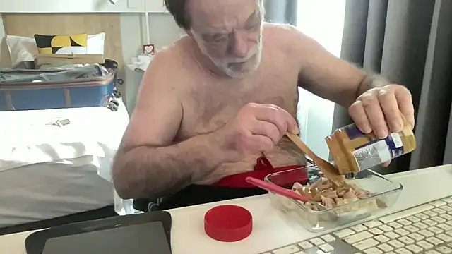 coach-karl online show from February 12, 11:49 am