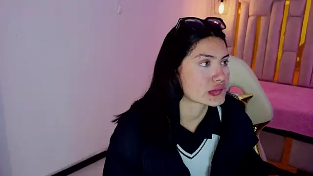 Brandy collinss online show from April 16, 11:44 am