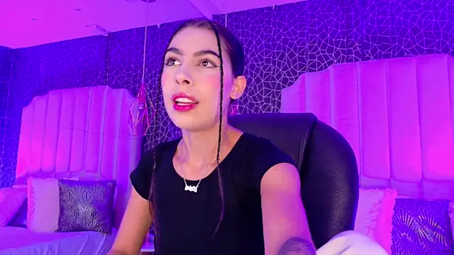 Snapshot of IrisDeLaVega_ chatting on April 30, 2:12 pm IrisDeLaVega online show from April 30, 2:12 pm