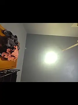 piggylatino online show from March 27, 10:42 pm