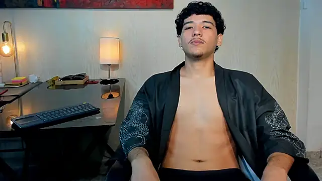 Snapshot of tiven-prince chatting on November 11, 7:58 pm tiven-prince online show from November 11, 7:58 pm