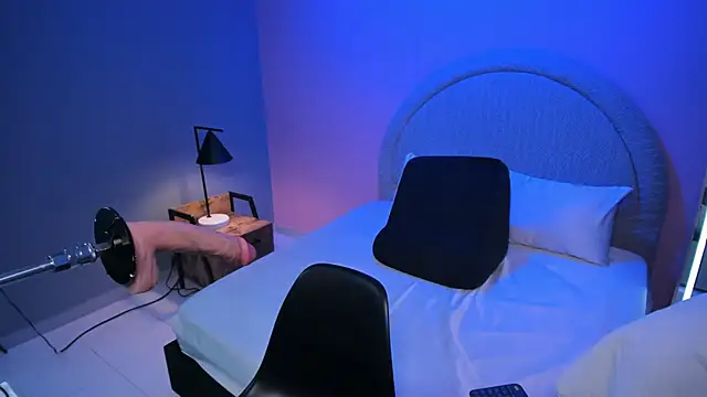 Sara rhoades online show from April 10, 8:46 pm