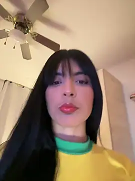Snapshot of Cristal_Cerati_ chatting on June 14, 12:52 am Cristal Cerati online show from June 14, 12:52 am