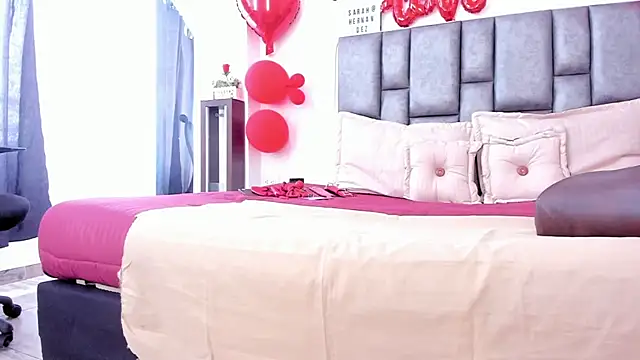 sarahhernandez online show from February 22, 3:54 pm