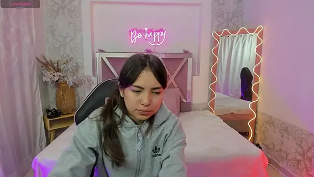 ISABELA TAY online show from January 12, 11:37 am