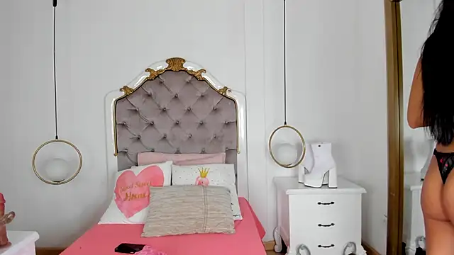 fallon grey online show from January 13, 8:03 pm