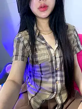 Snapshot of Bella_wett chatting on November 12, 3:56 pm Bella wett online show from November 12, 3:56 pm