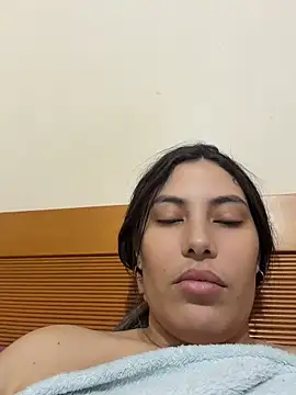Snapshot of Anna_Bitch_Disgusting chatting on May 26, 8:21 am Anna Bitch Disgusting online show from May 26, 8:21 am