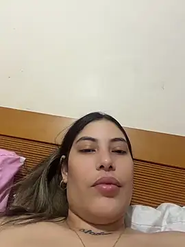 Snapshot of Anna_Bitch_Disgusting chatting on June 6, 5:28 pm Anna Bitch Disgusting online show from June 6, 5:28 pm