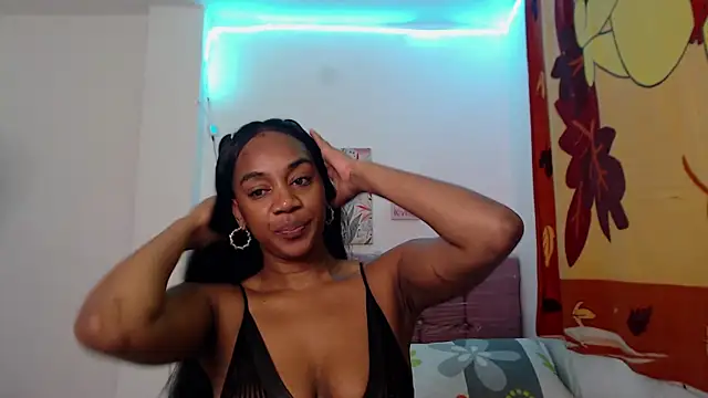 Snapshot of AishaOwens chatting on March 10, 1:38 pm AishaOwens online show from March 10, 1:38 pm