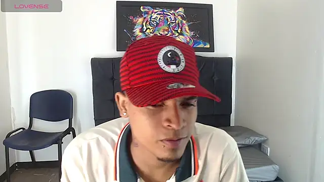 Isaacas  online show from November 28, 11:46 am