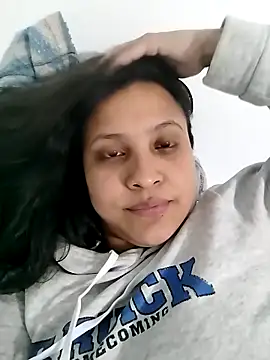 Snapshot of Little-rouse chatting on February 24, 10:30 pm Little-rouse online show from February 24, 10:30 pm