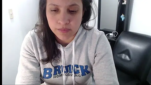 Snapshot of Little-rouse chatting on March 25, 12:16 am Little-rouse online show from March 25, 12:16 am