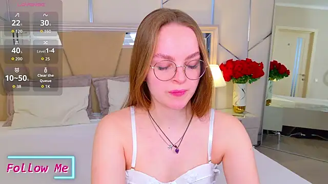 MadisonSmitt online show from March 21, 5:12 am