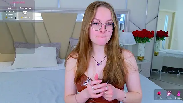 MadisonSmitt online show from April 19, 5:07 am