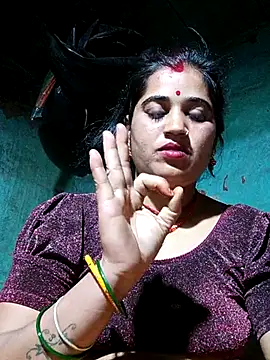 Snapshot of Hot_kamla chatting on April 24, 11:40 pm Hot kamla online show from April 24, 11:40 pm