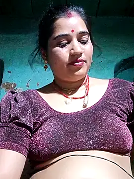 Snapshot of Hot_kamla chatting on April 26, 5:21 pm Hot kamla online show from April 26, 5:21 pm