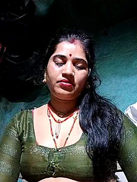 Snapshot of Hot_kamla chatting on May 14, 11:33 pm Hot kamla online show from May 14, 11:33 pm