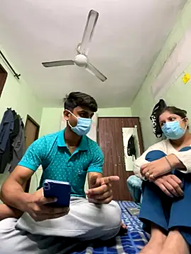 Cute hotzara online show from November 19, 4:45 am