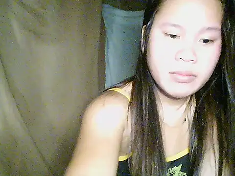 mia kittykitty online show from November 13, 6:18 pm